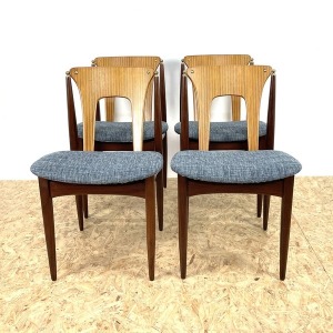 Mid Century Table And Chairs By Elliotts Of Newbury