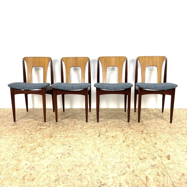Mid Century Table And Chairs By Elliotts Of Newbury