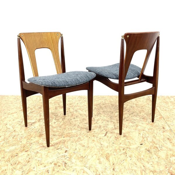 Mid Century Table And Chairs By Elliotts Of Newbury