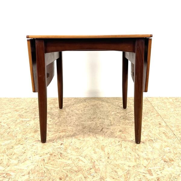 Mid Century Table And Chairs By Elliotts Of Newbury