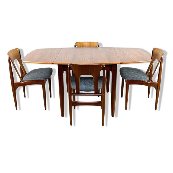Mid Century Table And Chairs By Elliotts Of Newbury