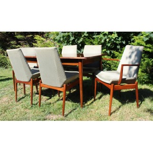 Mid Century Rosewood Dining Table and Chairs by Robert Heritage for Archie Shine