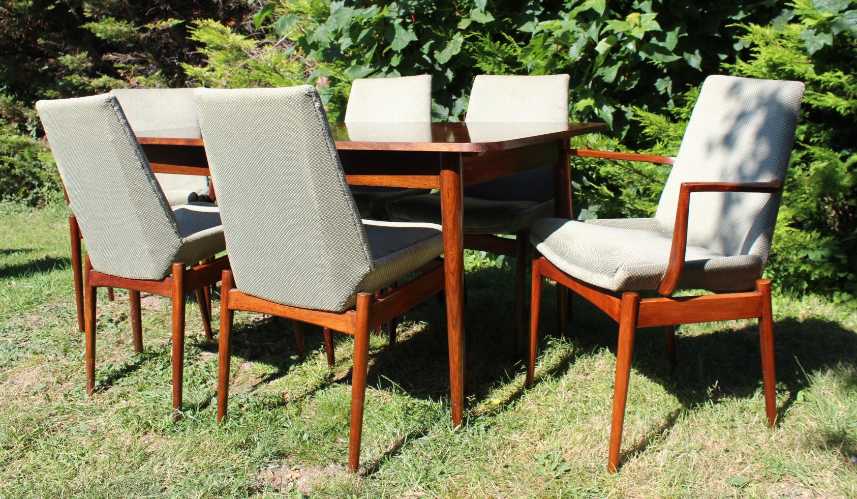 Mid Century Rosewood Dining Table and Chairs by Robert Heritage for Archie Shine