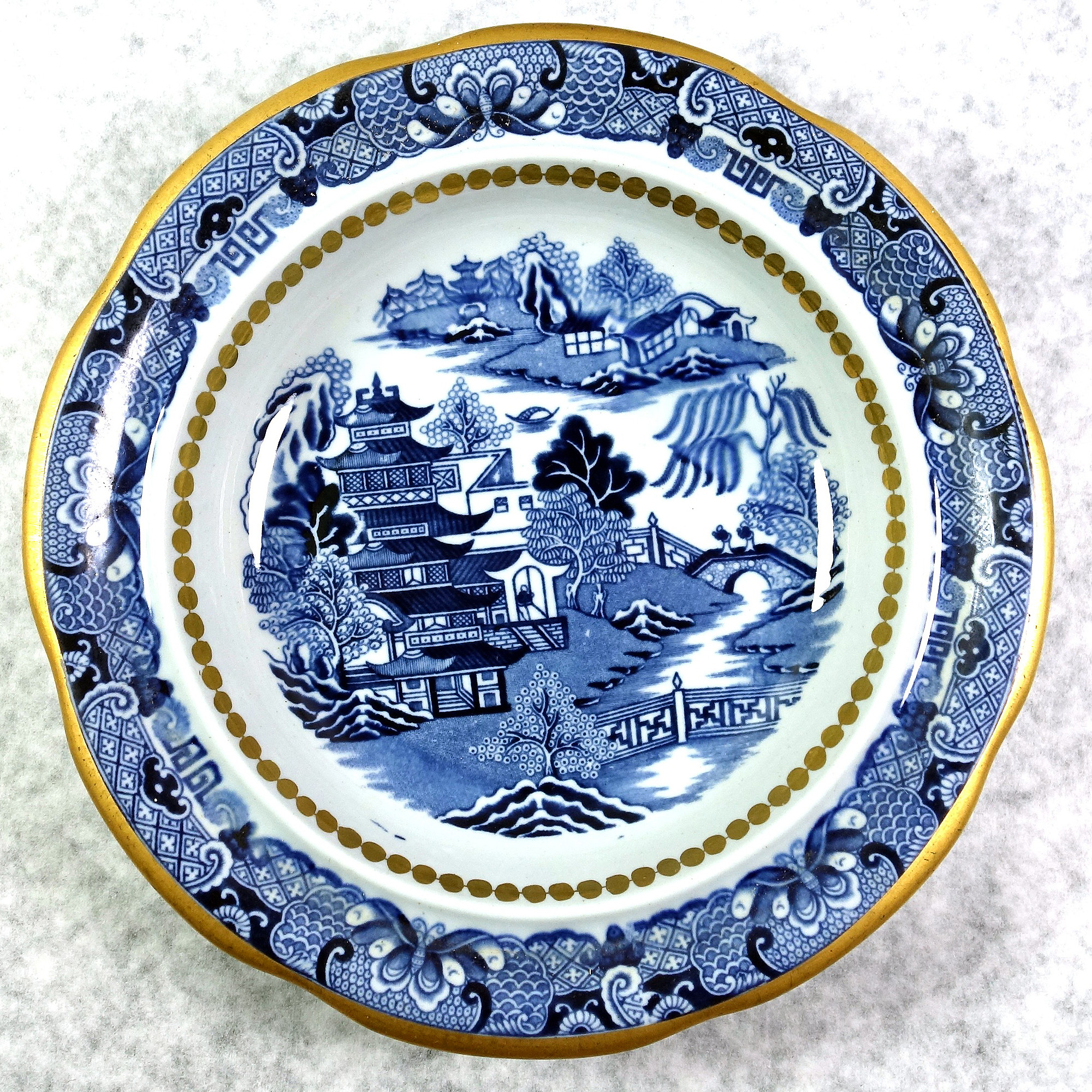 A rare antique Georgian Davenport stone china B&W pottery Muffin Dish C.1830