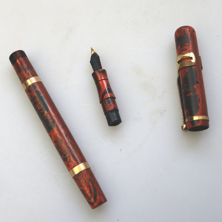 A good antique Swan Mabie & Todd Marbled Fountain Pen 9ct Gold & 14ct Nib C.1929 - Image 10