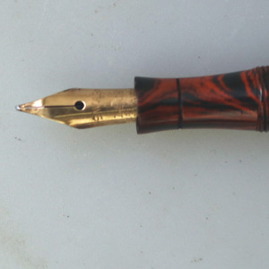 A good antique Swan Mabie & Todd Marbled Fountain Pen 9ct Gold & 14ct Nib C.1929