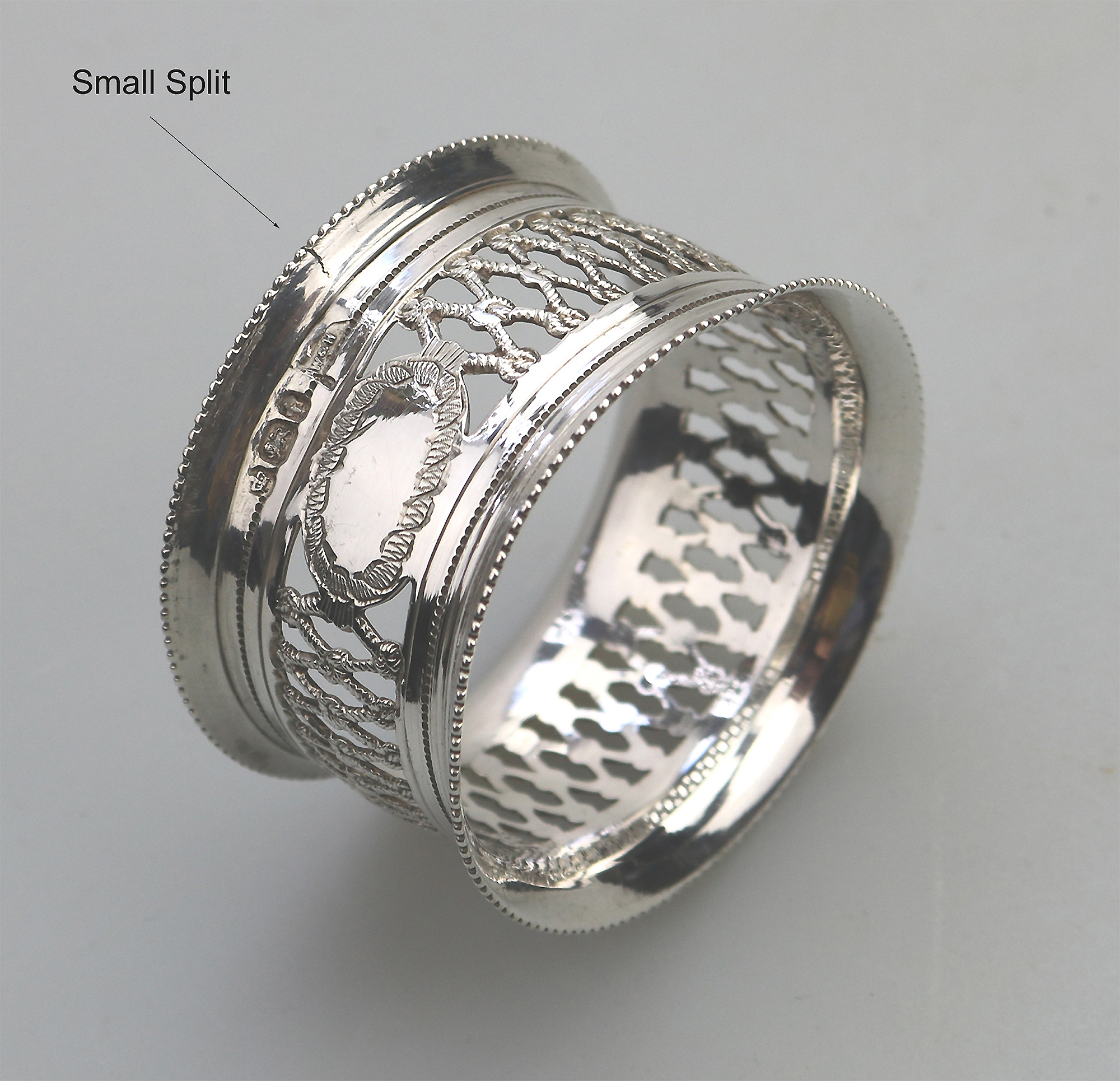 A top-quality antique English solid silver pierced Napkin Ring Sheffield C.1911