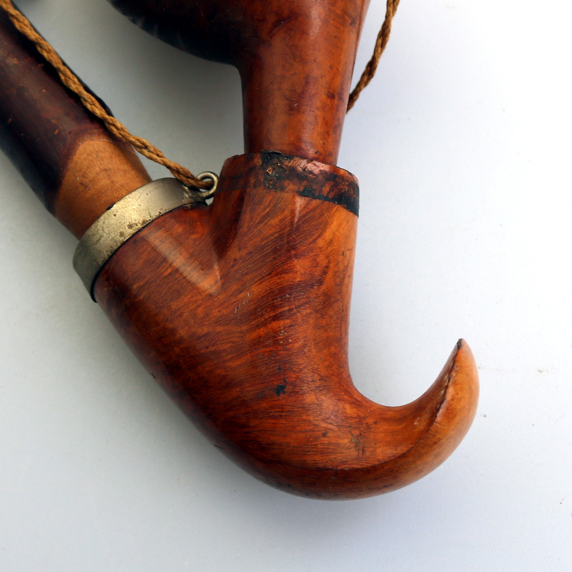 An antique Bavarian Black Forest carved Smokers Pipe C. late 19th/early 20thC