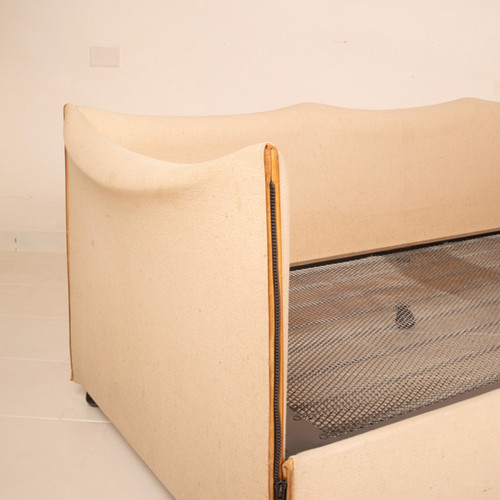 Raro divano letto "Coupé" di Mario Bellini per Cassina 1976