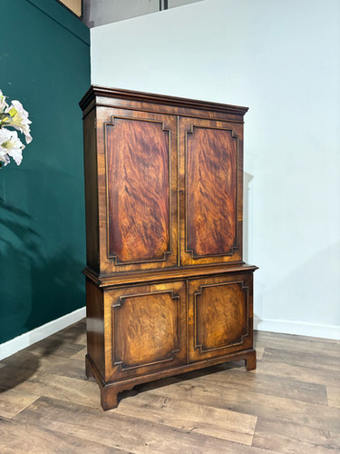 Reproduction Mahogany Cabinet