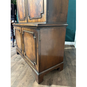 Reproduction Mahogany Cabinet