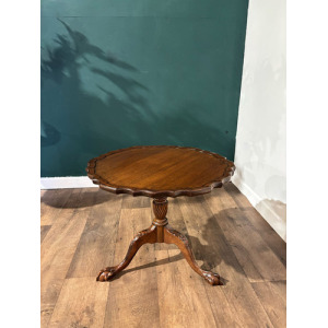 Reproduction Tilt Top Pie Crust Edge Side Table