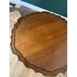 Reproduction Tilt Top Pie Crust Edge Side Table