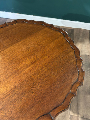 Reproduction Tilt Top Pie Crust Edge Side Table