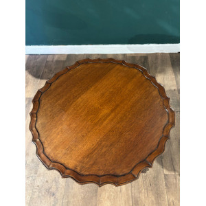 Reproduction Tilt Top Pie Crust Edge Side Table