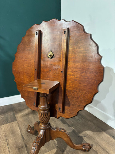 Reproduction Tilt Top Pie Crust Edge Side Table