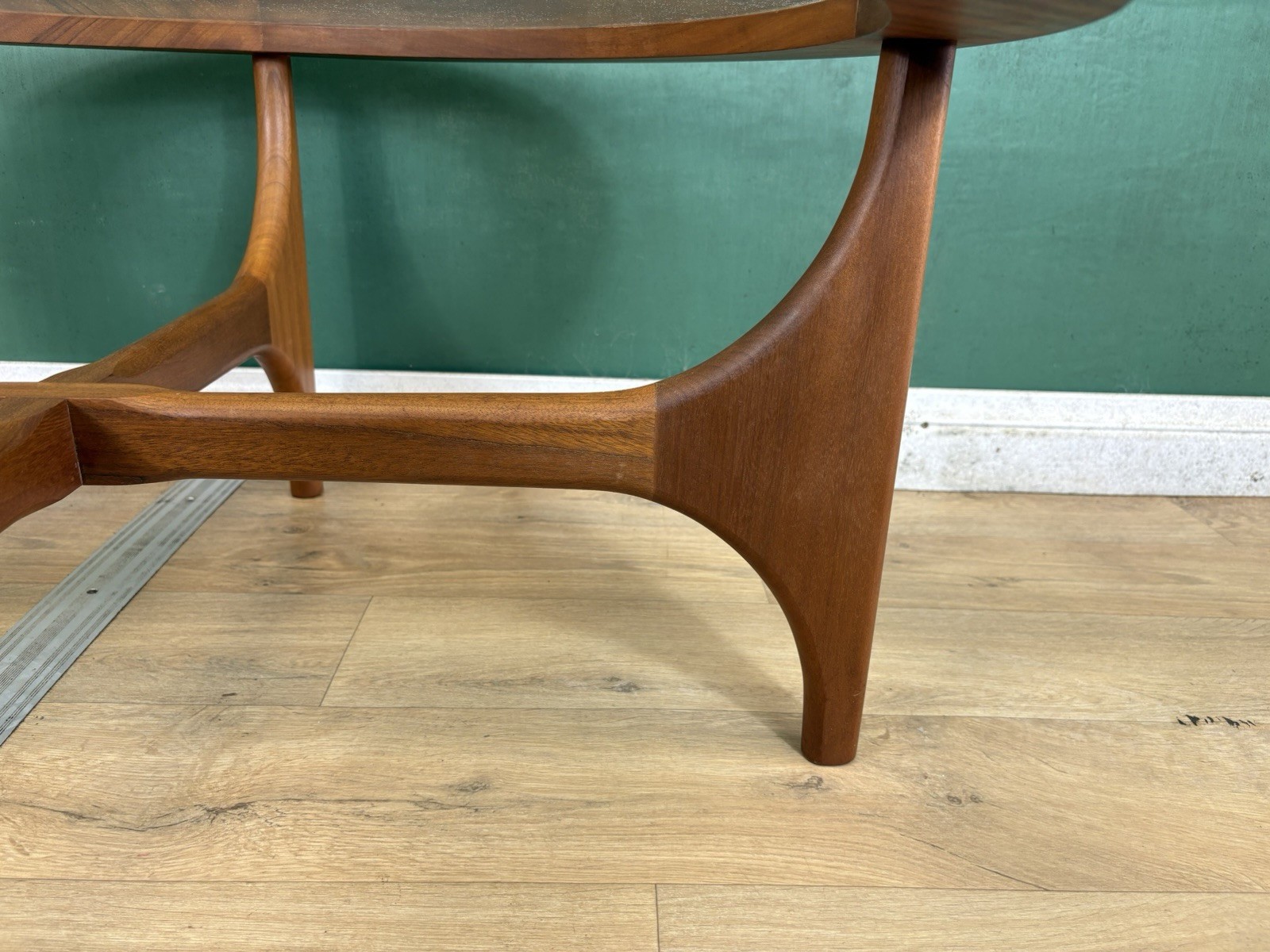 Retro Vintage Mid Century Teak Glass Top Coffee Table By Stonehill -Courier