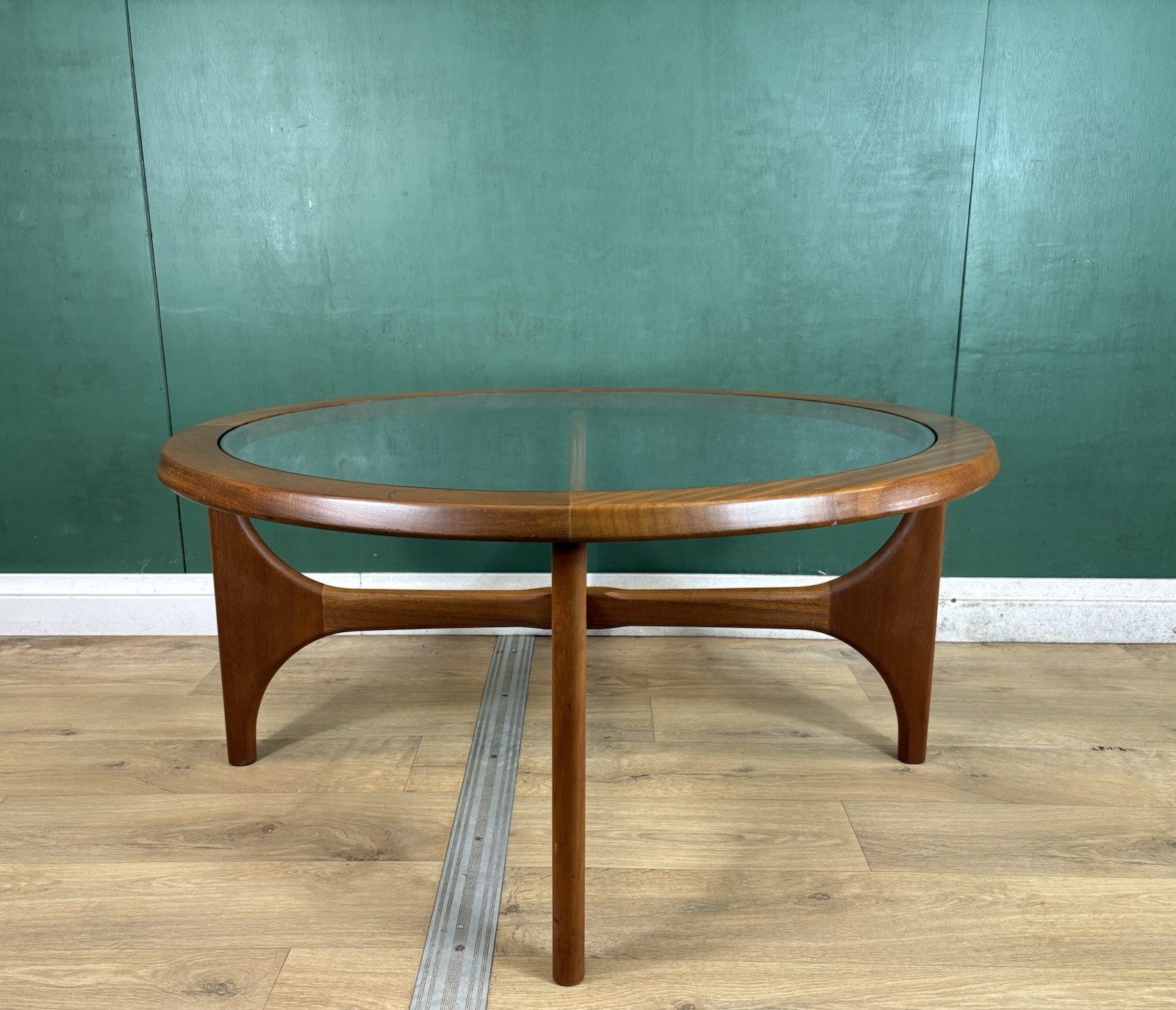 Retro Vintage Mid Century Teak Glass Top Coffee Table By Stonehill -Courier