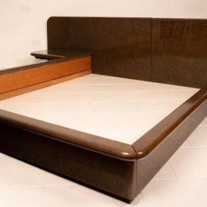 "Seven" bed by Luigi Saccardo for Gasparello