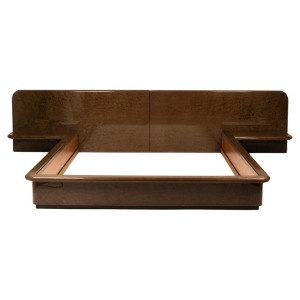"Seven" bed by Luigi Saccardo for Gasparello