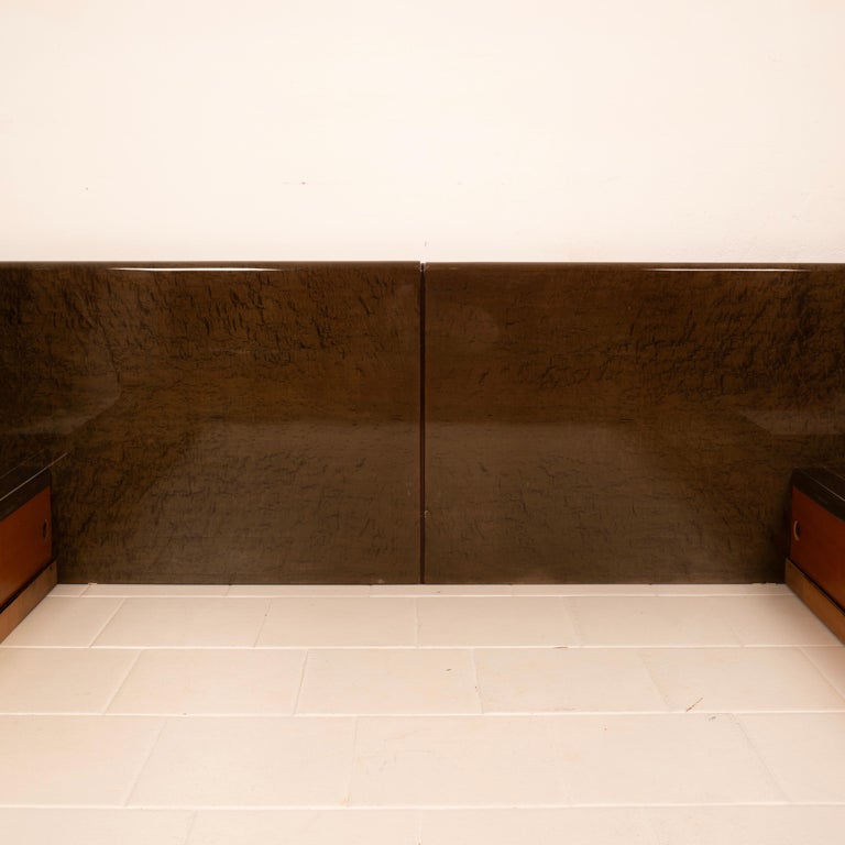 "Seven" bed by Luigi Saccardo for Gasparello