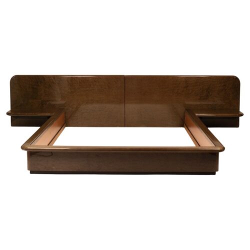 "Seven" bed by Luigi Saccardo for Gasparello