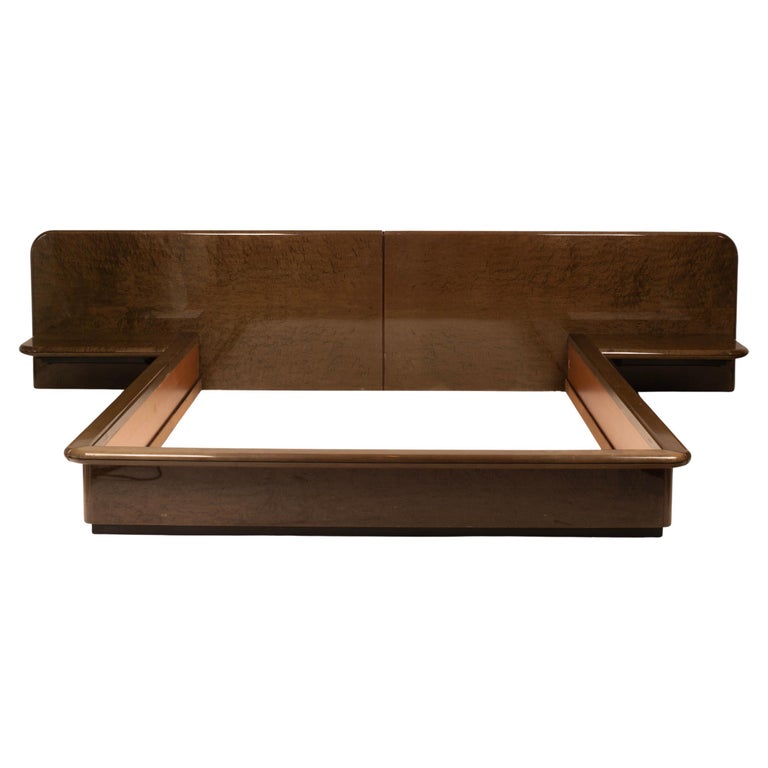"Seven" bed by Luigi Saccardo for Gasparello