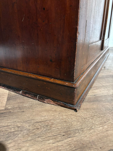 Victorian Mahogany Dresser