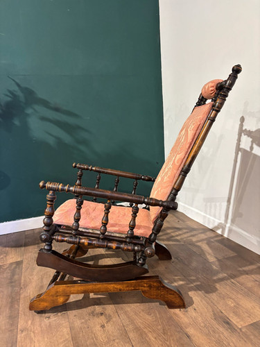 Victorian Upholstered American Style Rocking Chair
