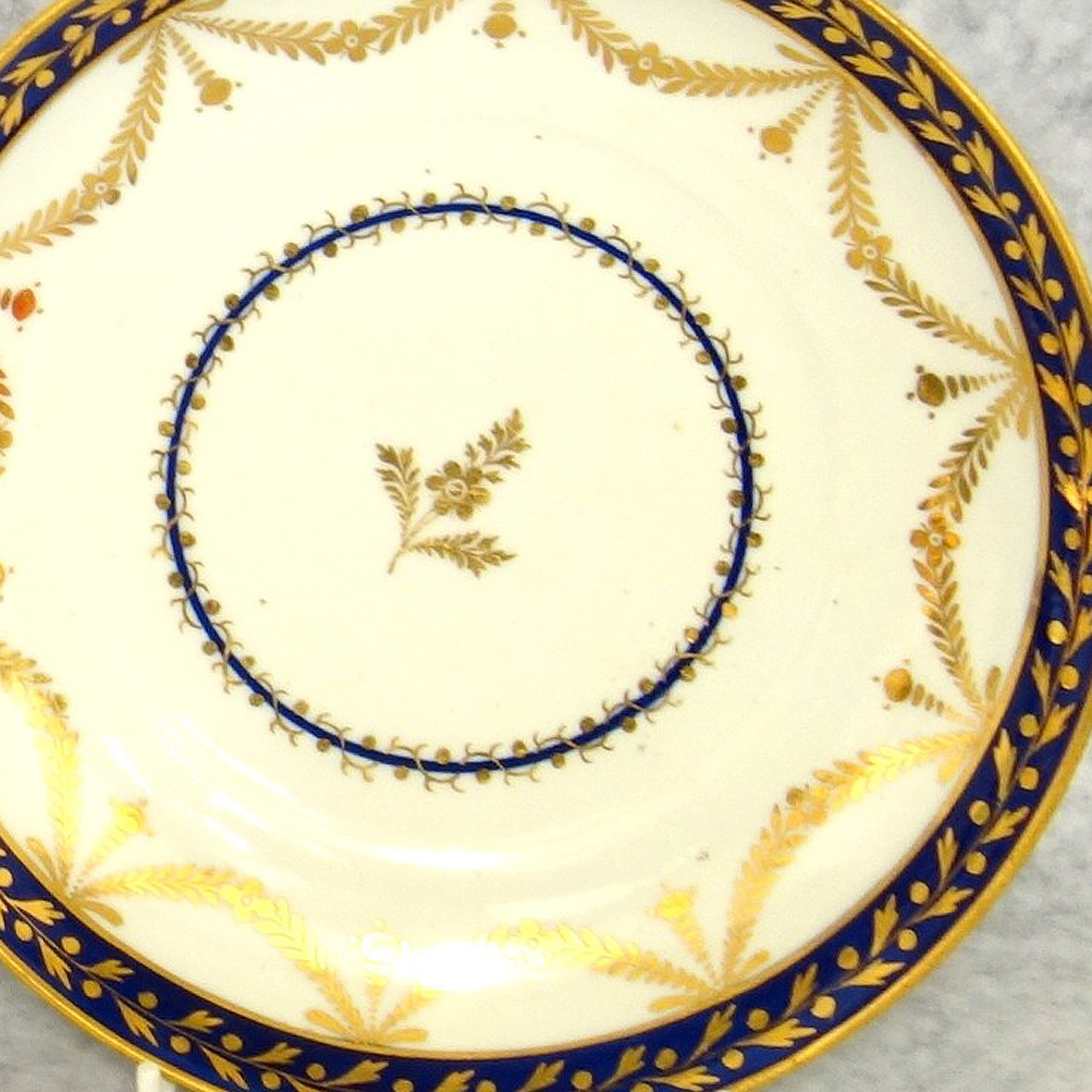 An antique Georgian Worcester flight period porcelain Saucer Dish 20cm C.1790