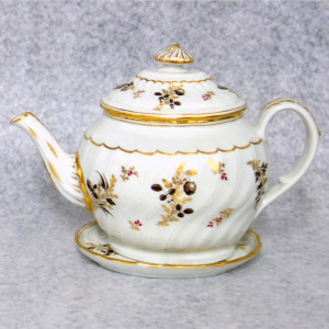 Antique Georgian Chamberlains Worcester porcelain Teapot Cover and Stand C.18thC