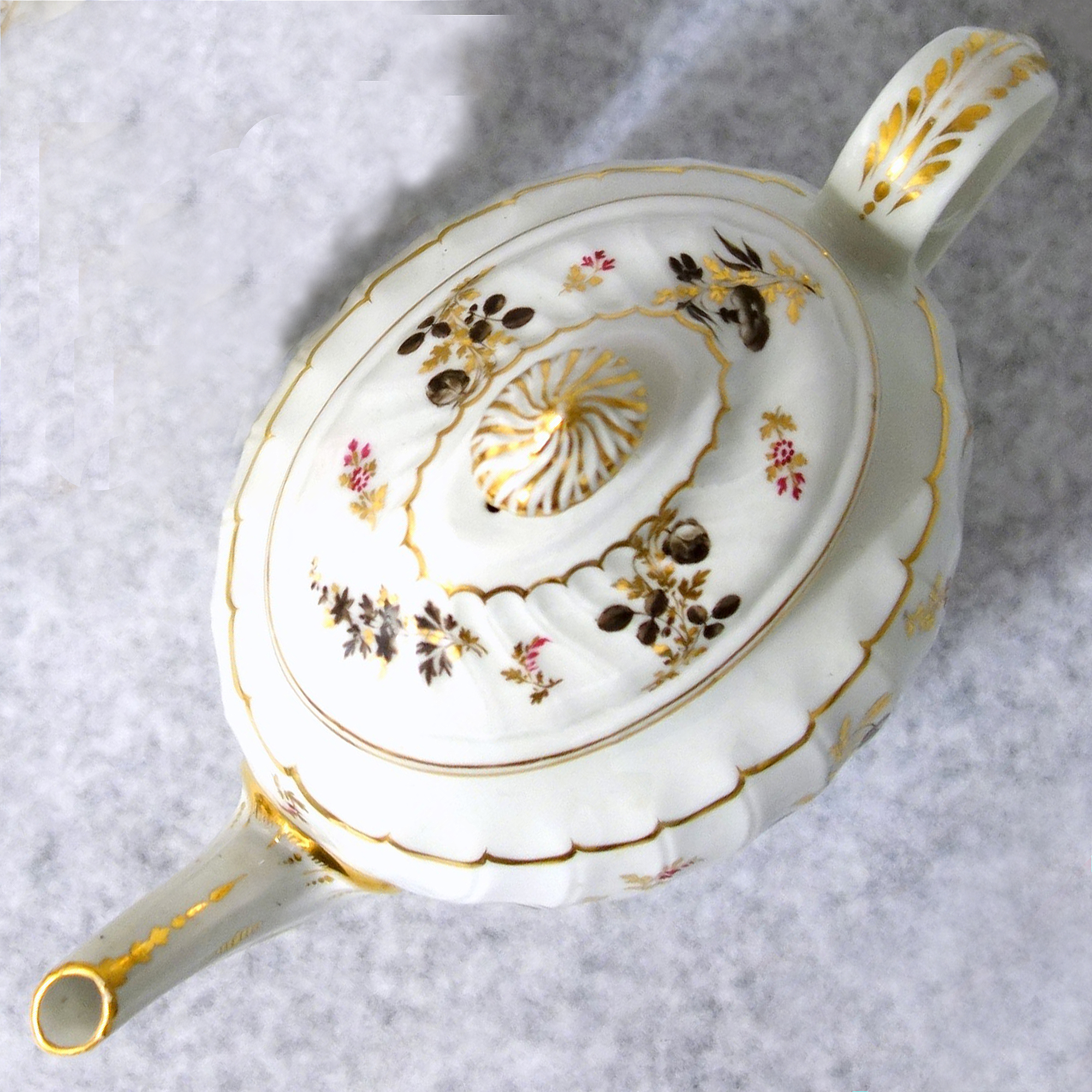 Antique Georgian Chamberlains Worcester porcelain Teapot Cover and Stand C.18thC