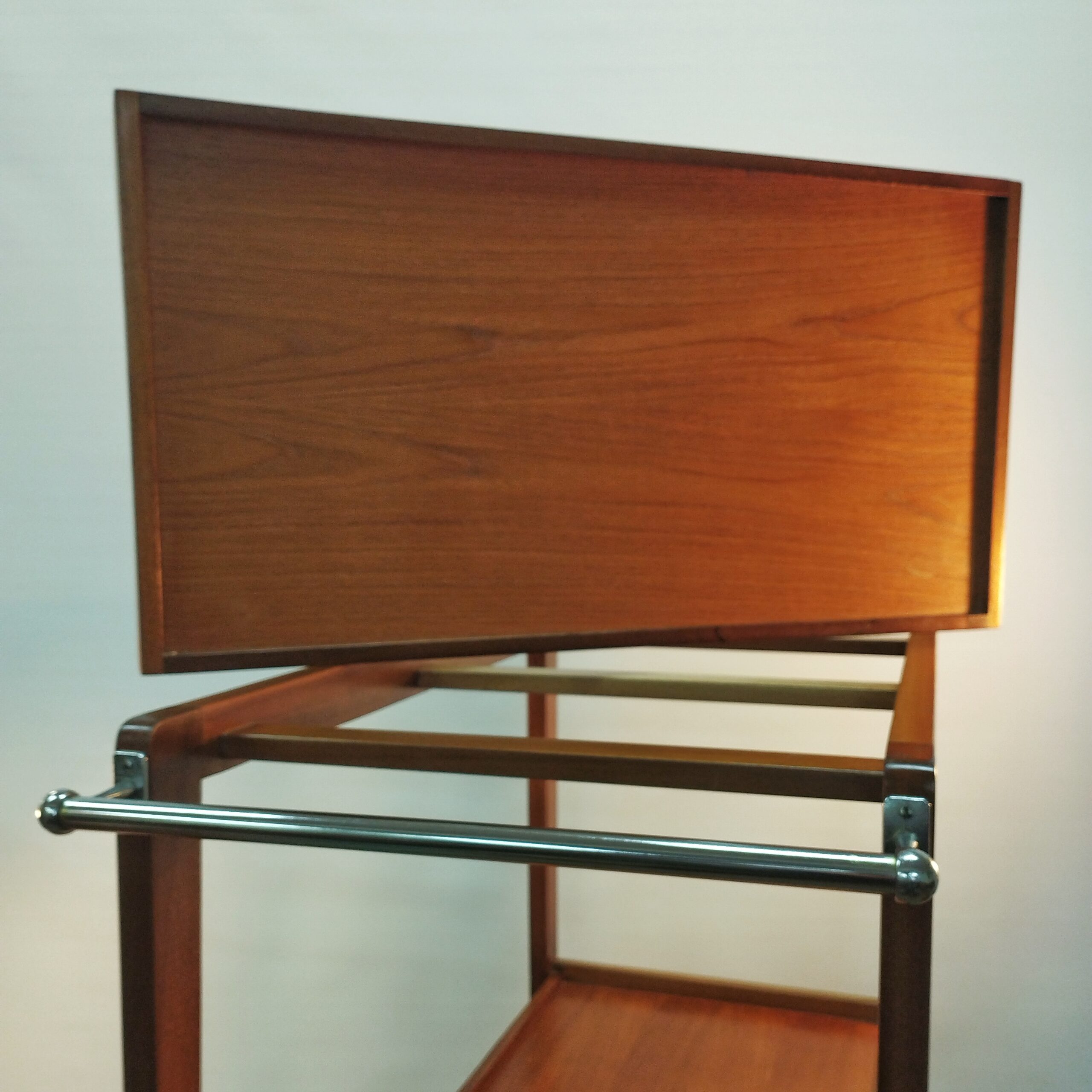 Gorgeous mid-century teak hostess/drinks trolley