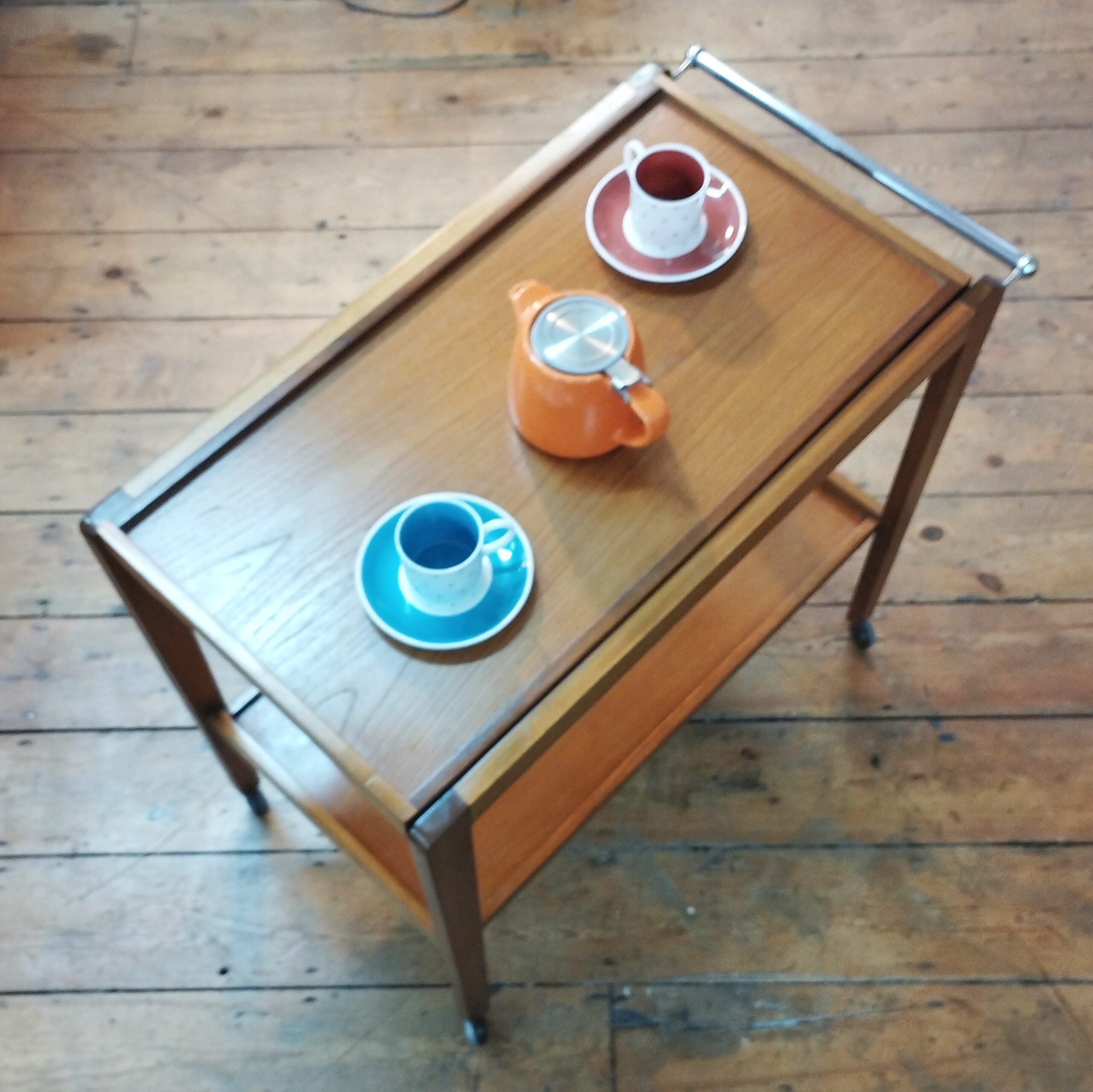 Gorgeous mid-century teak hostess/drinks trolley