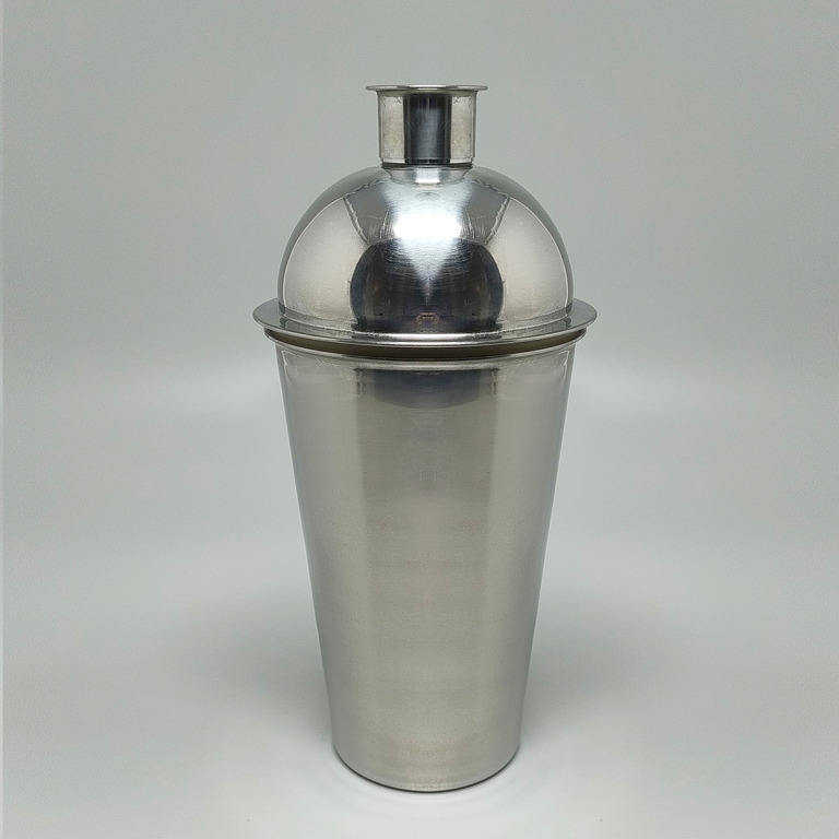 1930s Astonishing Art Deco Cocktail Shaker. Made in France - Image 2