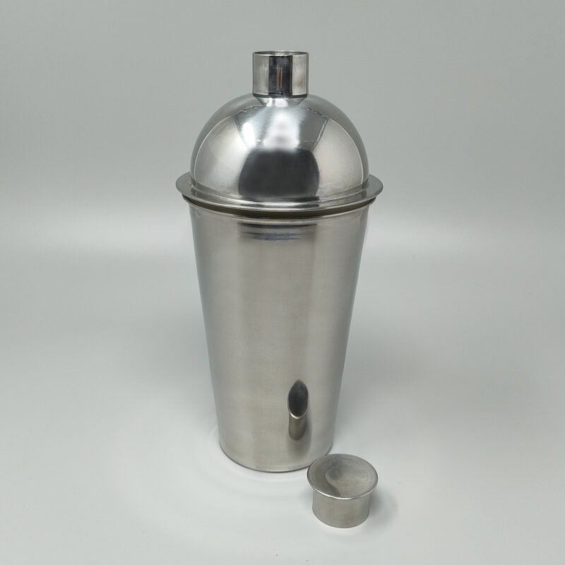 1930s Astonishing Art Deco Cocktail Shaker. Made in France