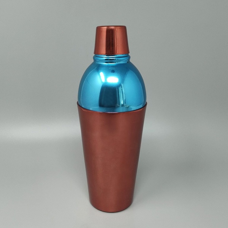 1950s Gorgeous Cocktail Shaker in Pure Aluminum. Made in Italy - Image 2