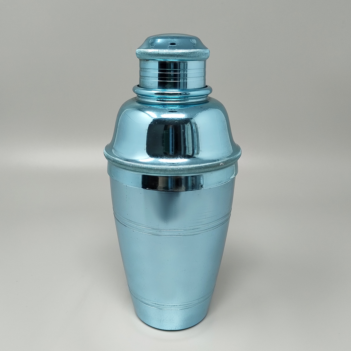 1960s Gorgeous Light Blue Cocktail Shaker by Lumium in Pure Aluminum. Made in England