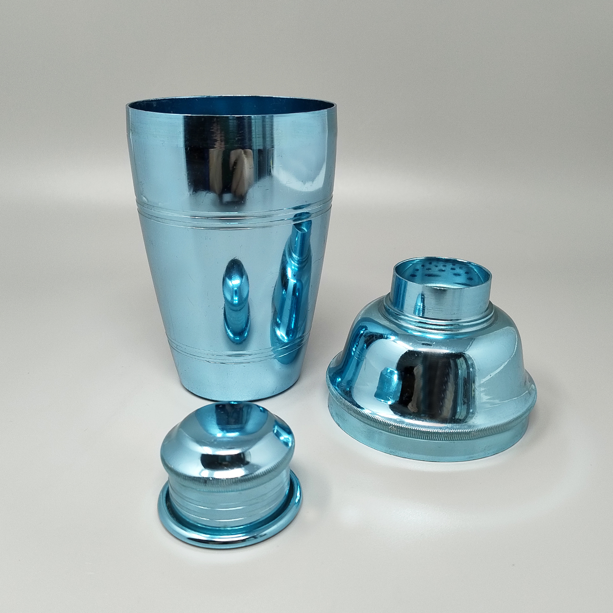 1960s Gorgeous Light Blue Cocktail Shaker by Lumium in Pure Aluminum. Made in England