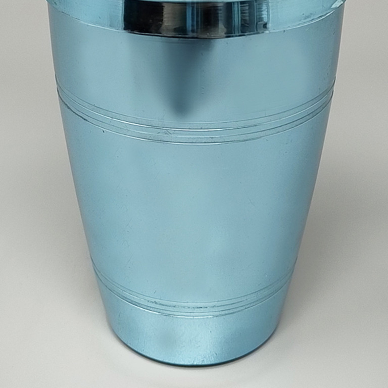 1960s Gorgeous Light Blue Cocktail Shaker by Lumium in Pure Aluminum. Made in England - Image 6