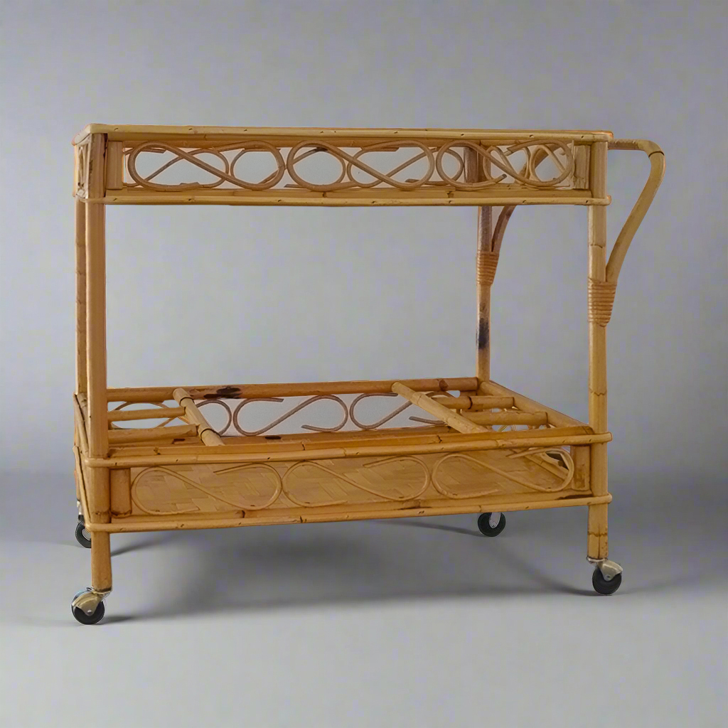 1960s Gorgeous and elegant serving bar cart in bamboo & rattan by Franco Albini. Made in Italy