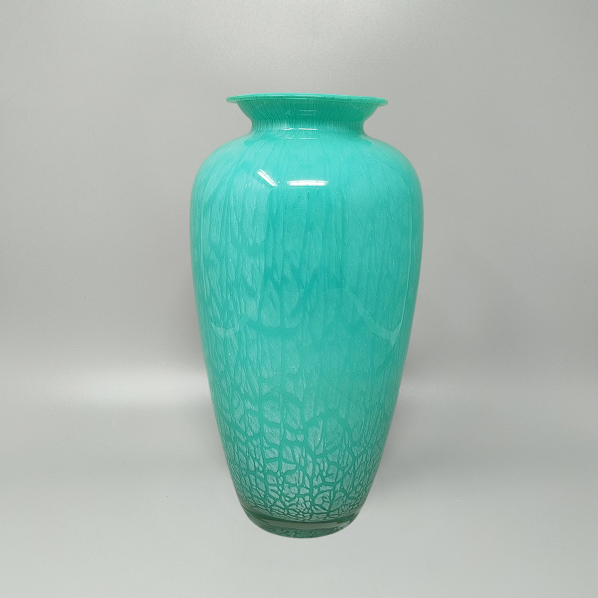 1970s Exquisited Handcrafted Green Vase by V.A.M. in Murano Glass. Made in Italy