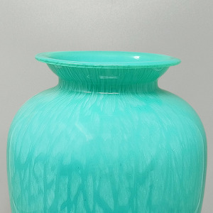 1970s Exquisited Handcrafted Green Vase by V.A.M. in Murano Glass. Made in Italy