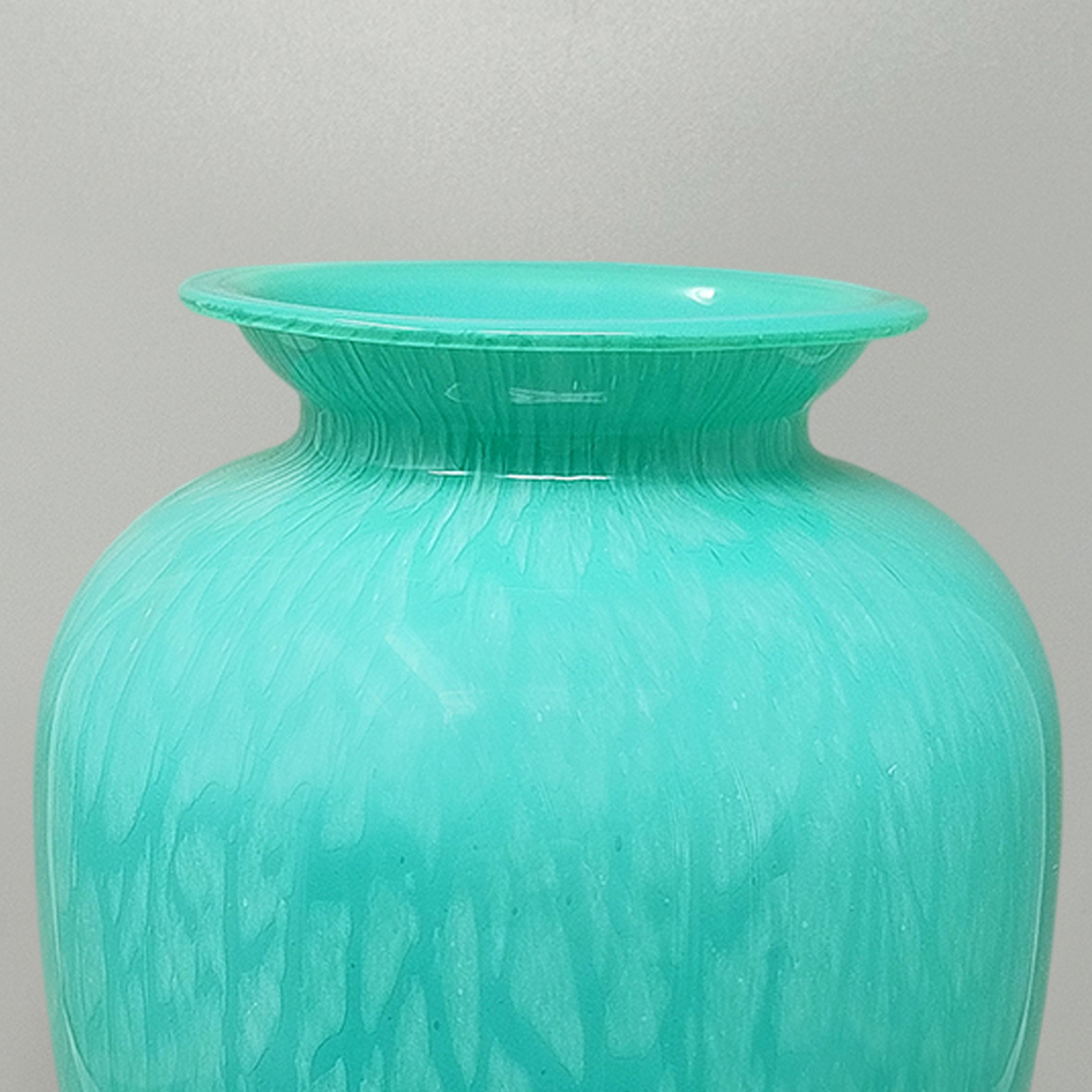 1970s Exquisited Handcrafted Green Vase by V.A.M. in Murano Glass. Made in Italy
