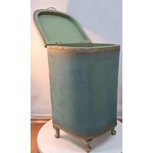 Lloyd Loom laundry basket