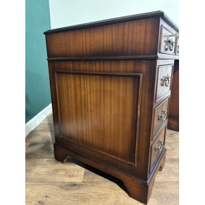 20th Century Mahogany Kneehole Desk
