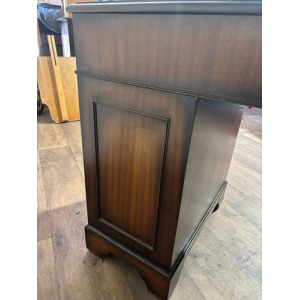 20th Century Mahogany Kneehole Desk