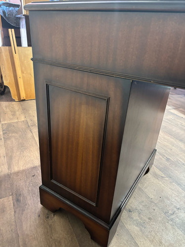 20th Century Mahogany Kneehole Desk