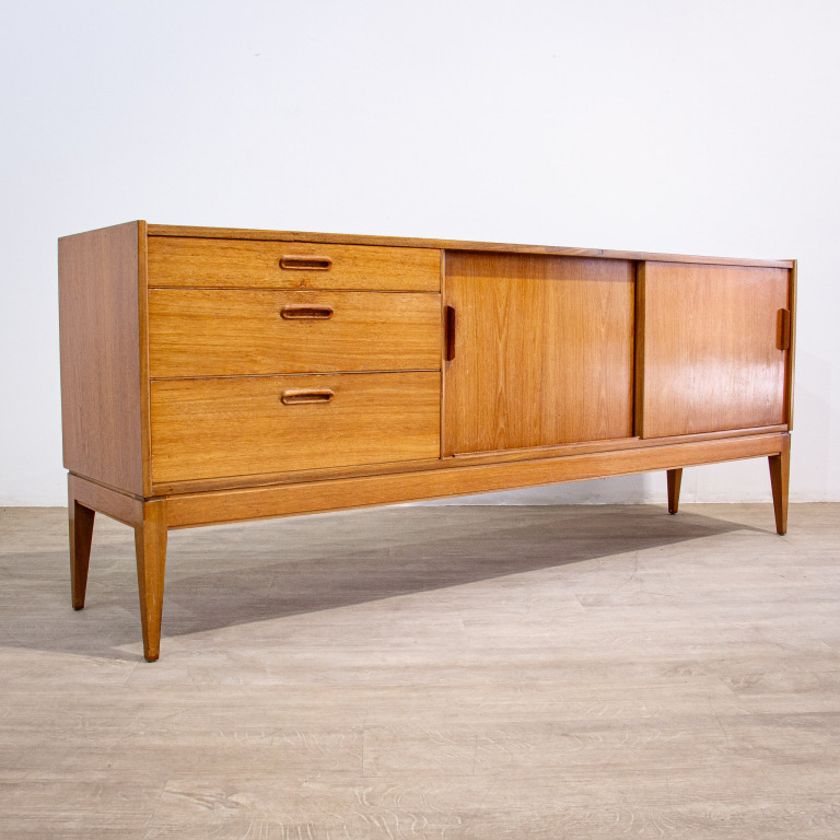 Long Mid Century Teak Sideboard - Image 6