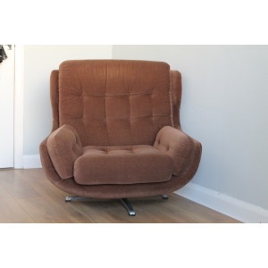 Mid Century Modern Egg style armchair